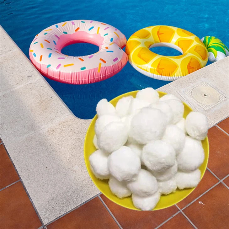 ¿Cómo mejoran las bolas de filtro de piscina la filtración de agua en compara...